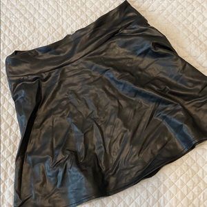 LEATHER (little wrinkly) SKIRT
